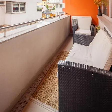 Center 1 Bedroom Julia Apartamento Piest'any