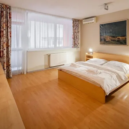 Appartamento Center 1 Bedroom Julia *